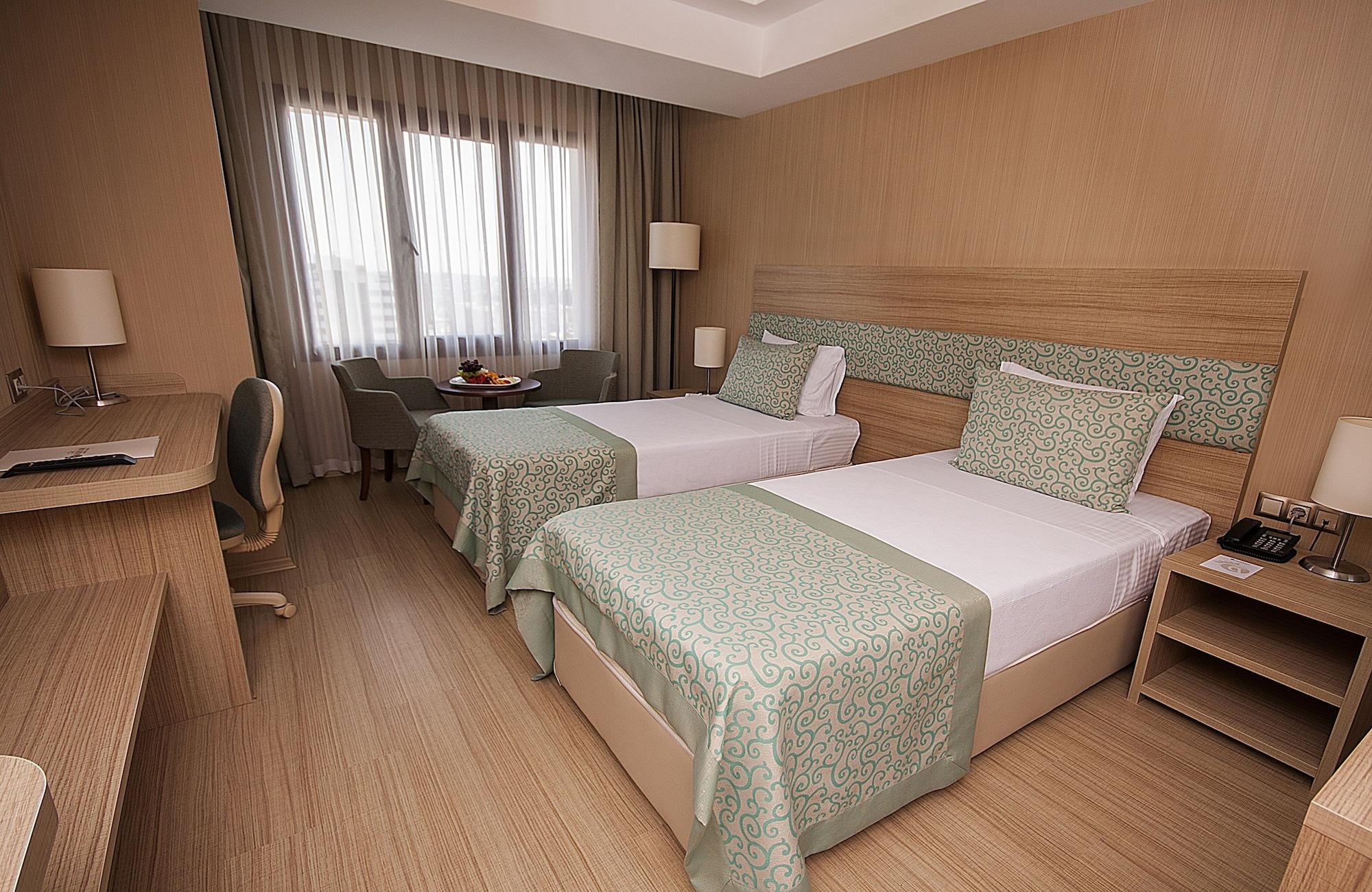 Hotel Golden Way Giyimkent Istanbul Bagian luar foto