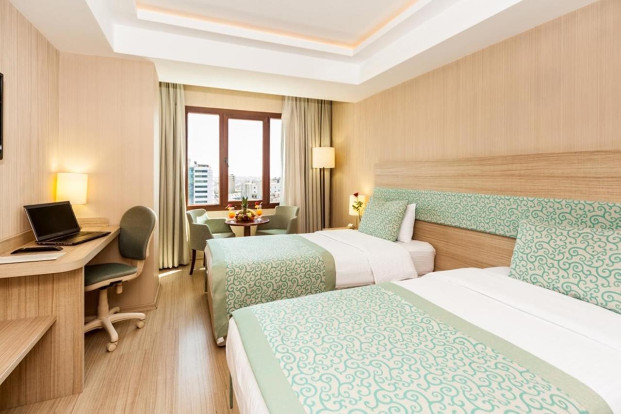 Hotel Golden Way Giyimkent Istanbul Bagian luar foto